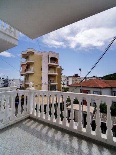 Vironas Hotel Himarë Exteriér fotografie