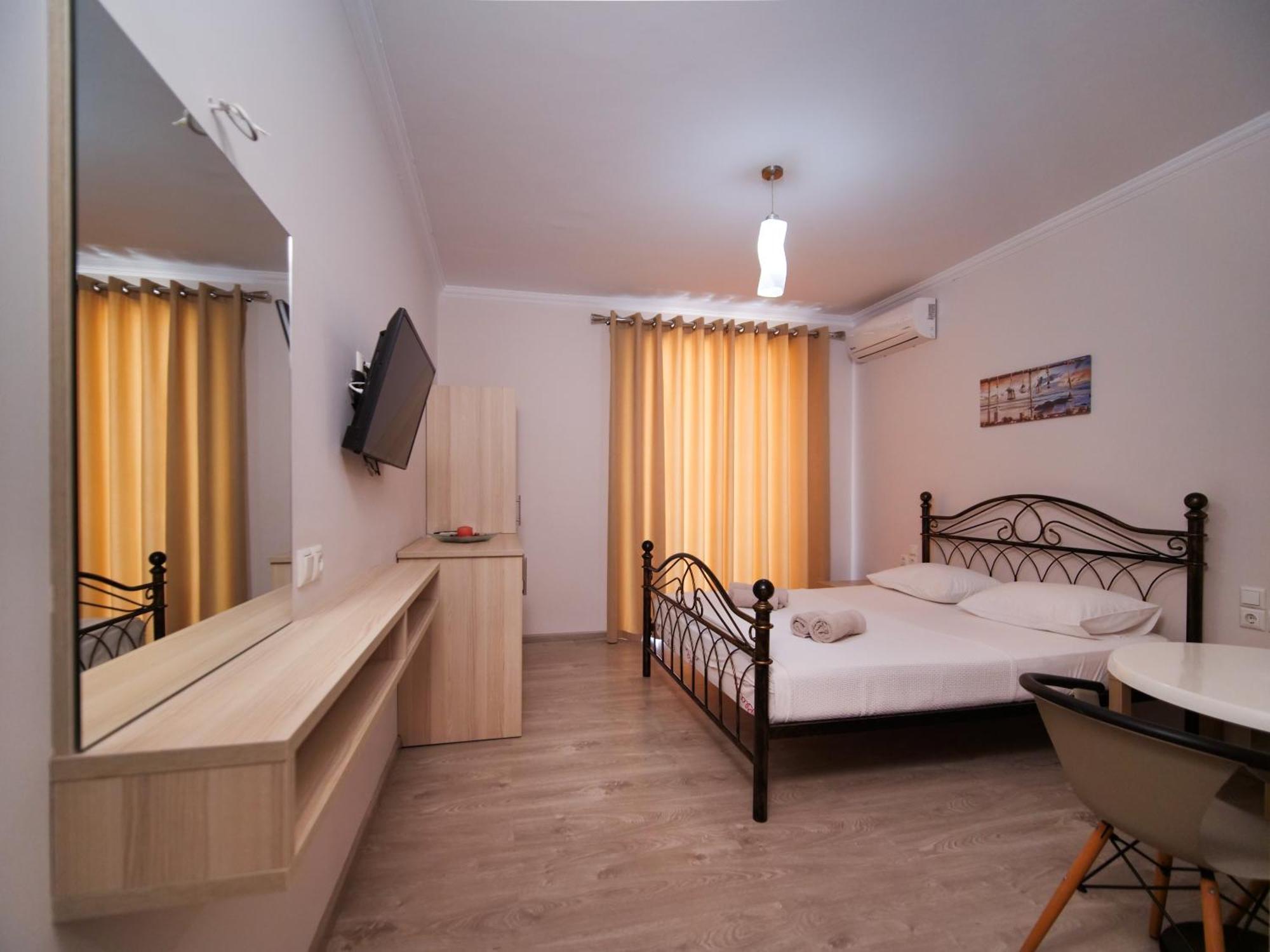 Vironas Hotel Himarë Exteriér fotografie