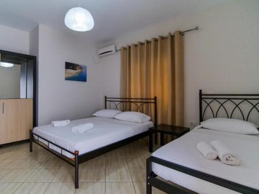 Vironas Hotel Himarë Exteriér fotografie